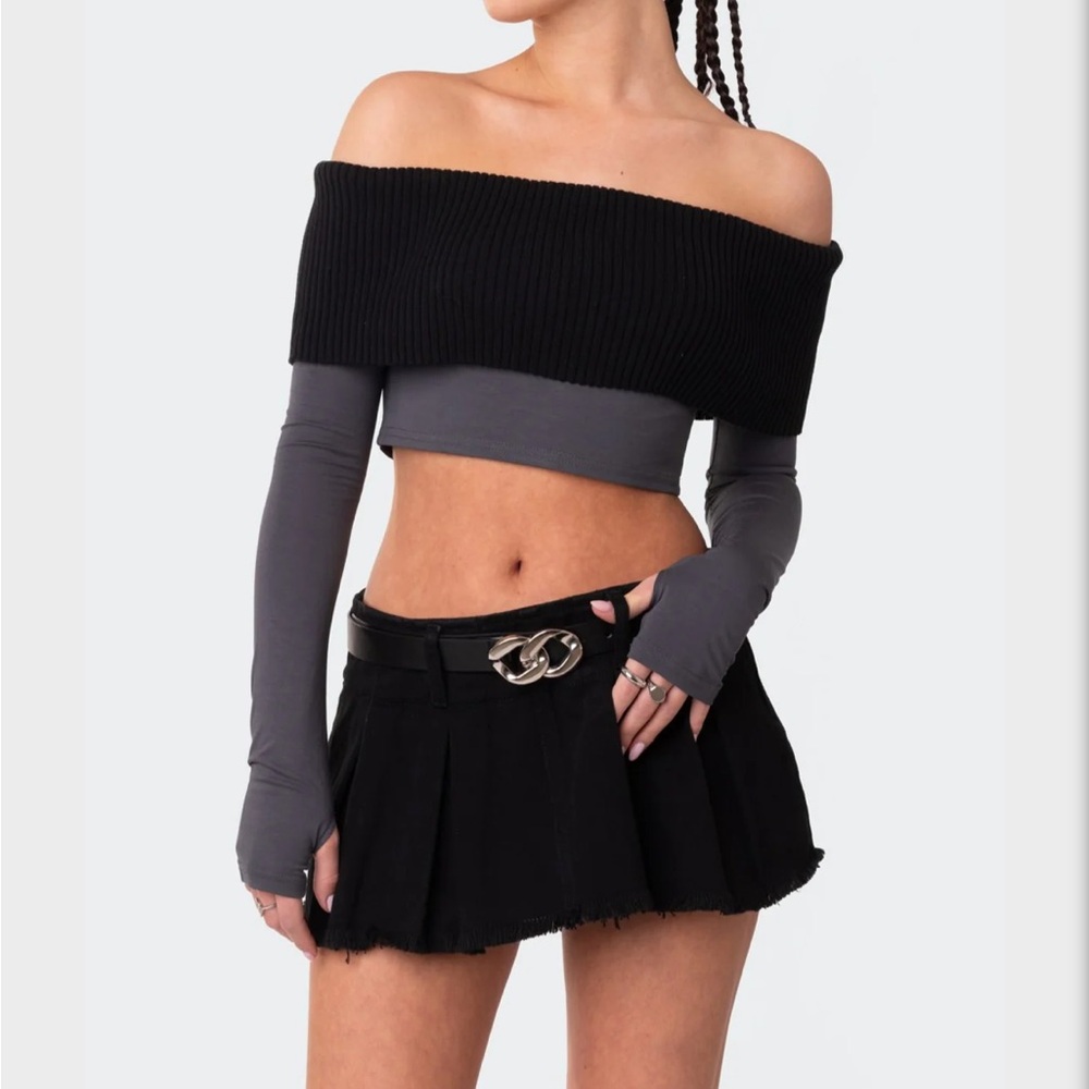 EDIKTED Alma Off the shoulder Howf Knit Top
